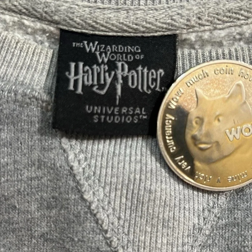 Harry Potter Gryffindor Gray Crewneck Sweater Size Small Spooky October